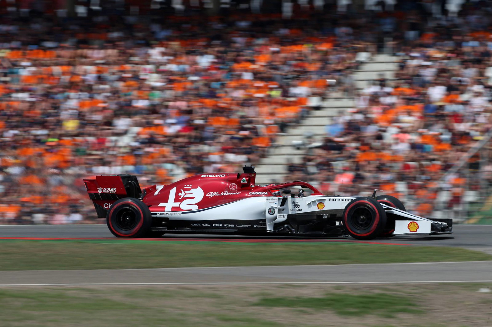 Lewis Hamilton scores German Grand Prix pole after Ferrari meltdown