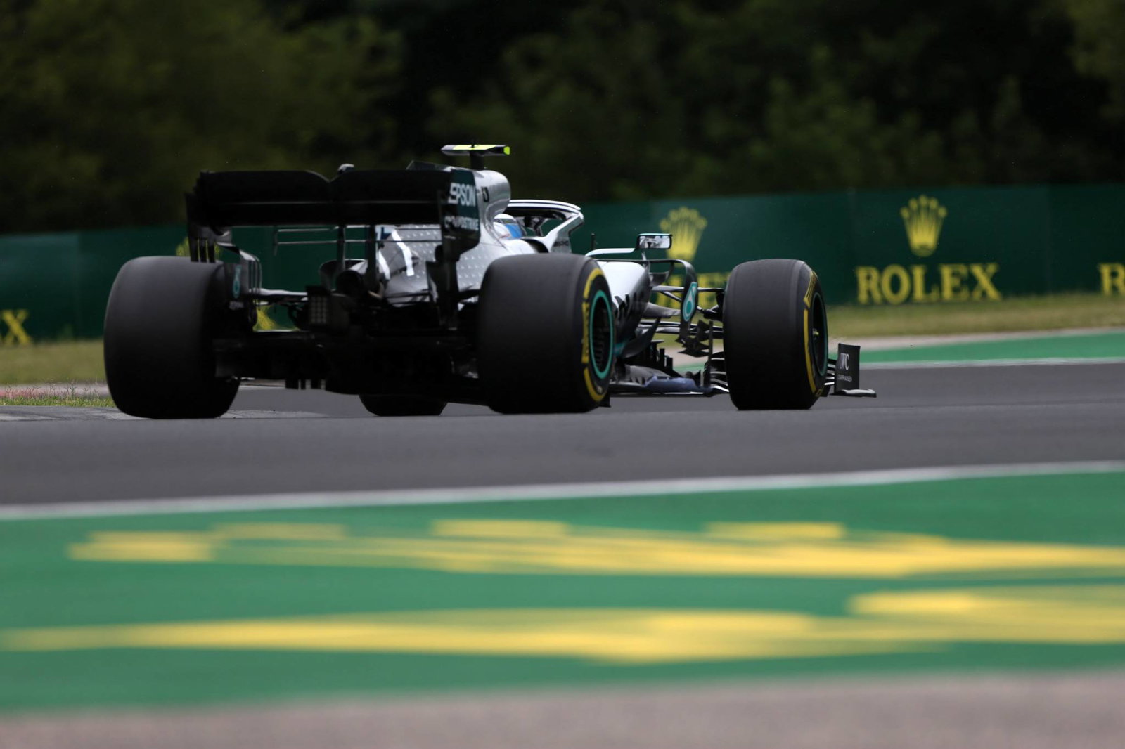 Lewis Hamilton: Wet practice running now 'irrelevant' in Formula 1