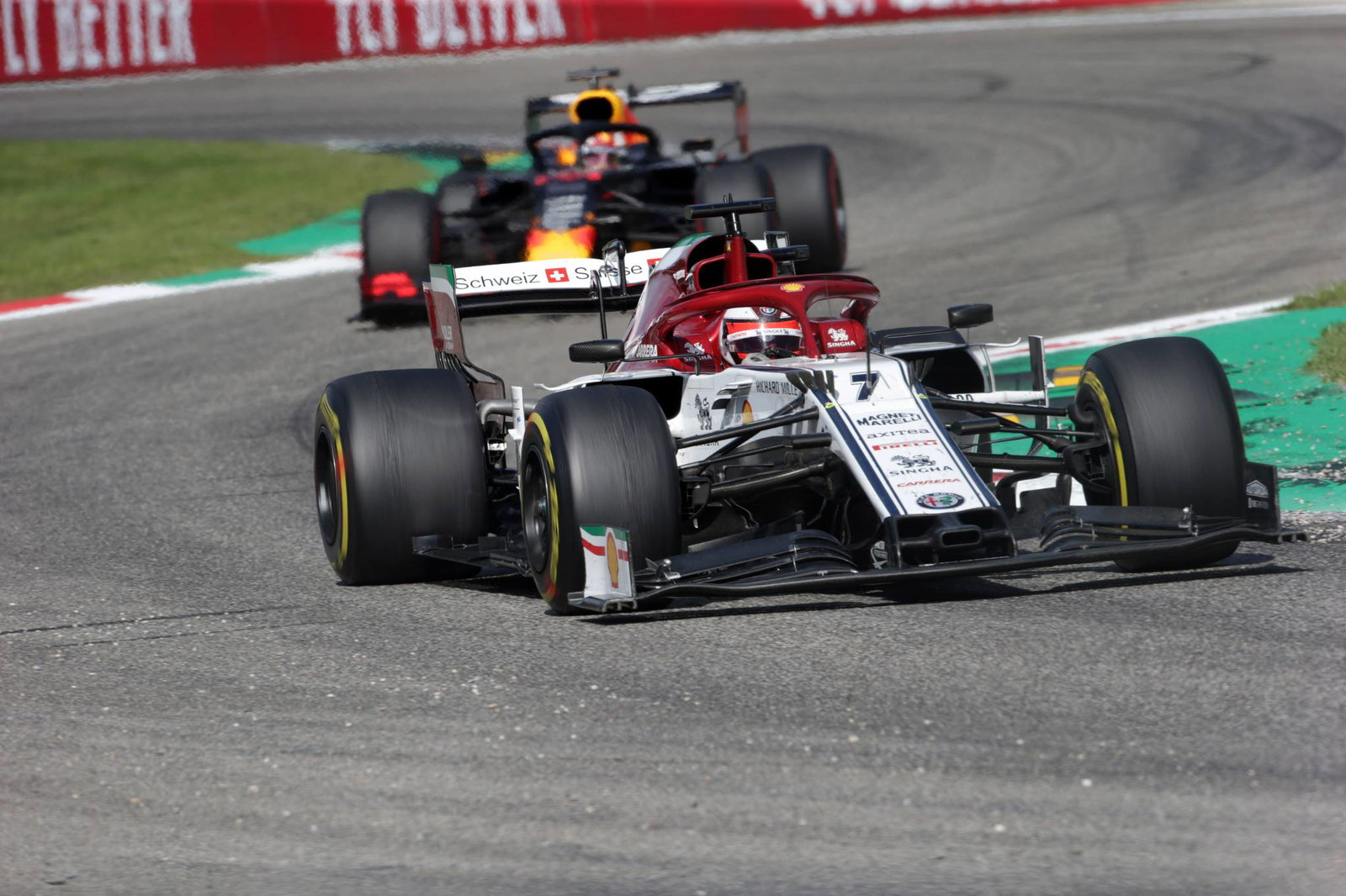 Kimi Raikkonen menyesali “sial” GP Italia setelah ban 'kacau'