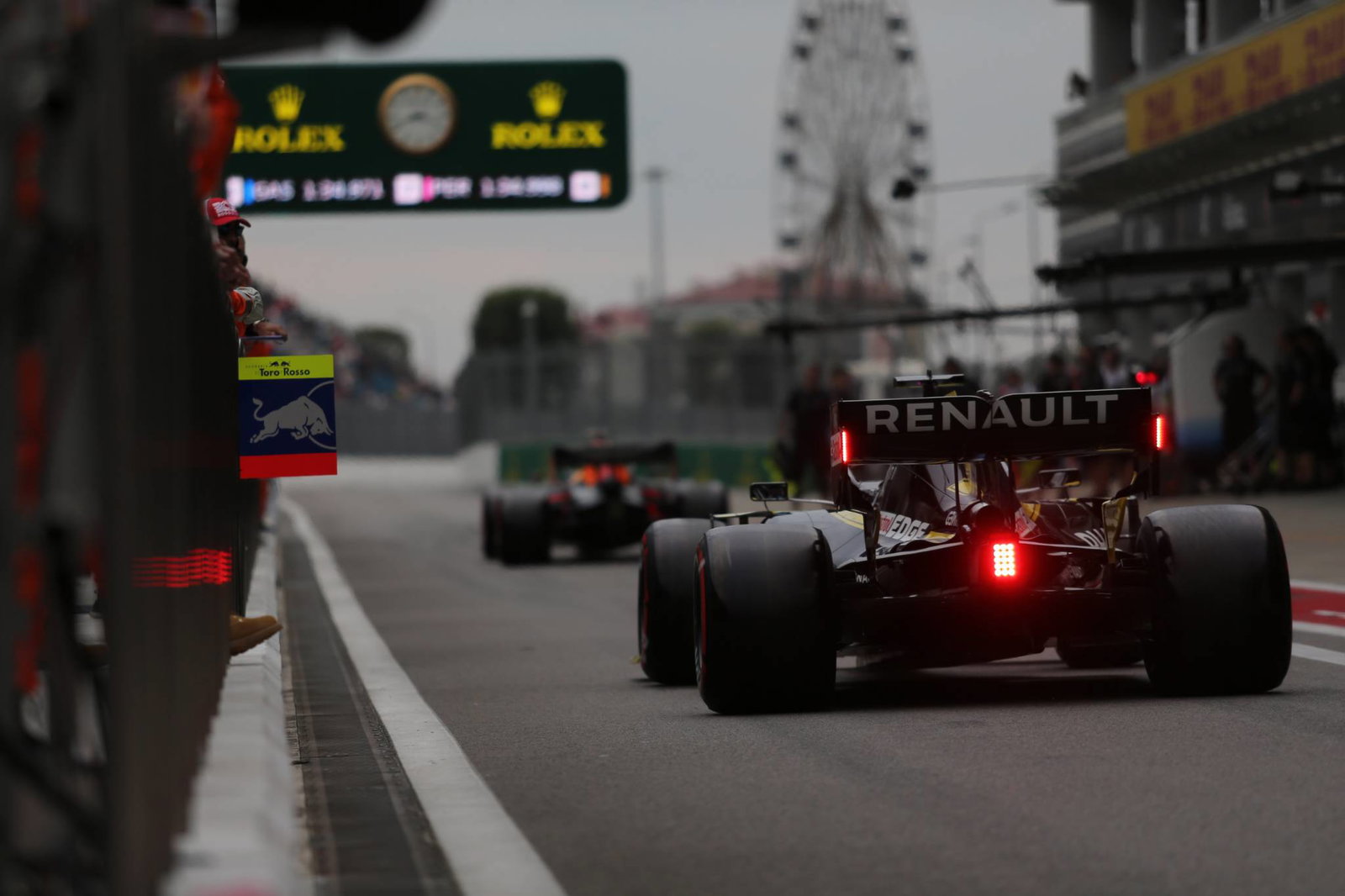 Charles Leclerc leads Ferrari 1-2 in final Russian GP practice