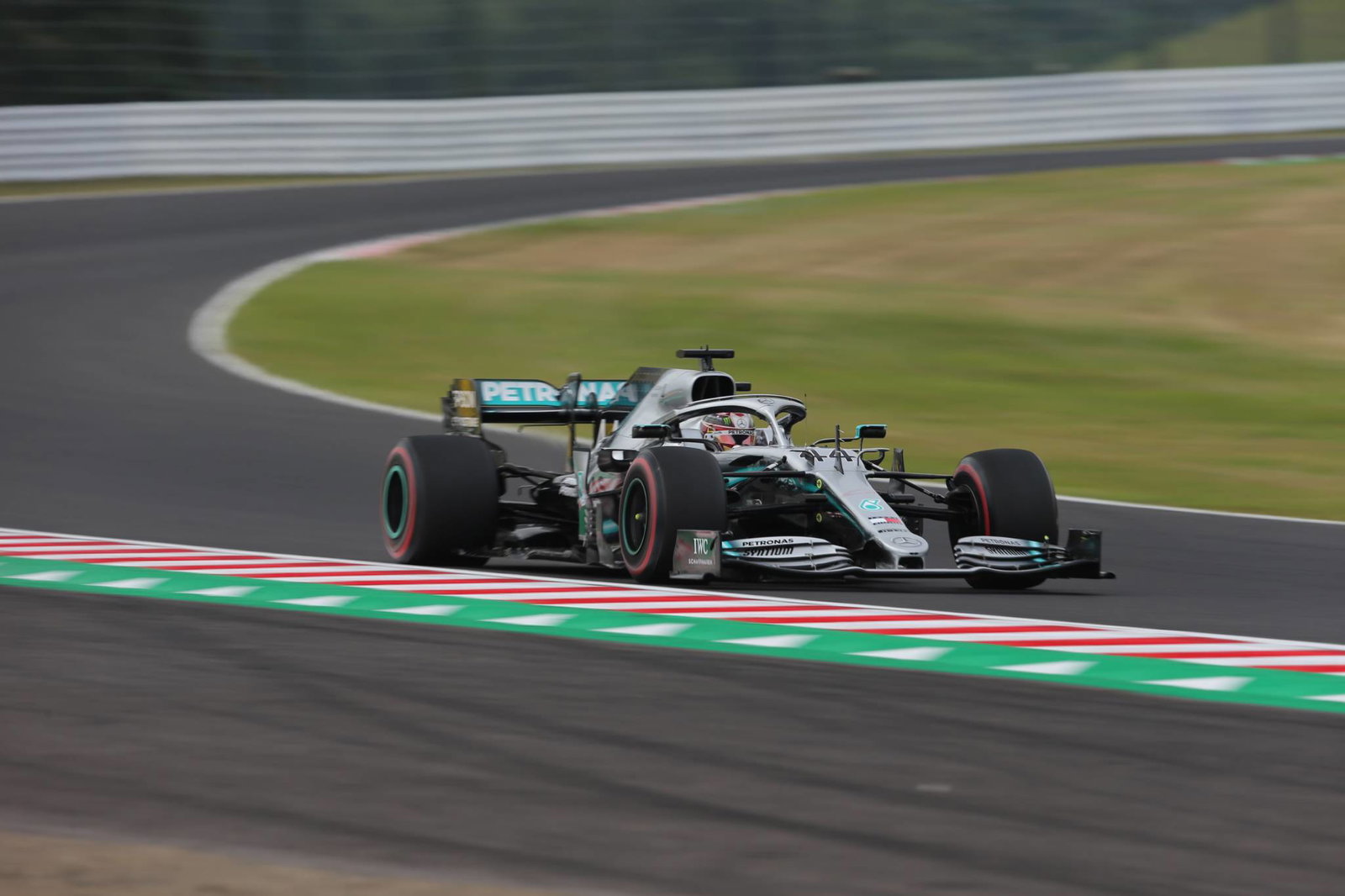 Leclerc surprised by Ferrari’s lack of pace in Japanese GP practice