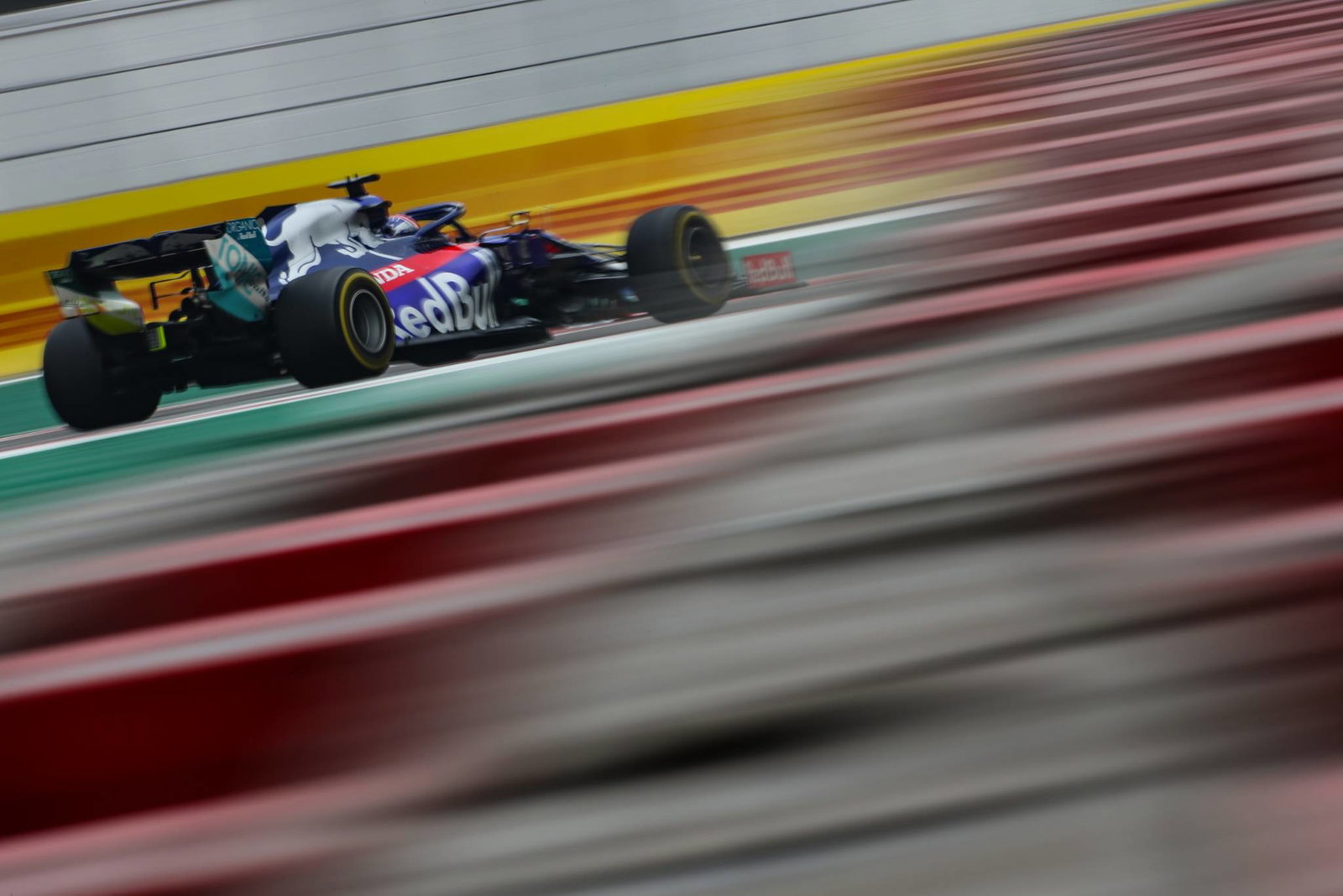 Vettel heads Verstappen, Hamilton a second down in Mexican GP FP2