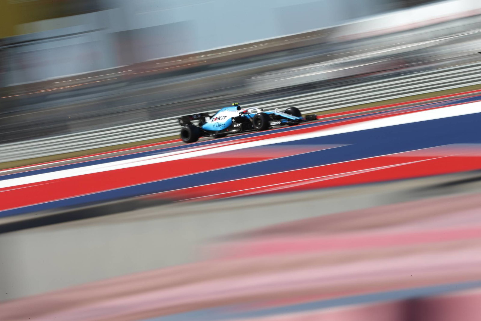 Lewis Hamilton fastest in US GP FP2 as Romain Grosjean crashes