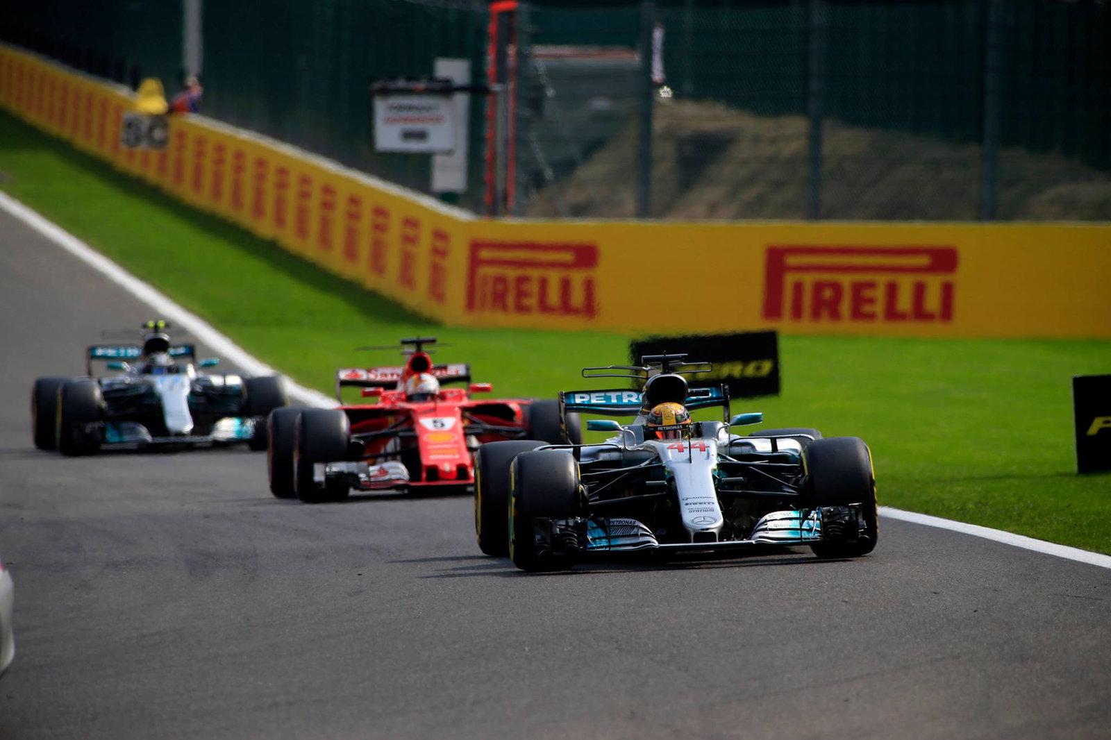 Alonso repaying Vandoorne with Monza towing
