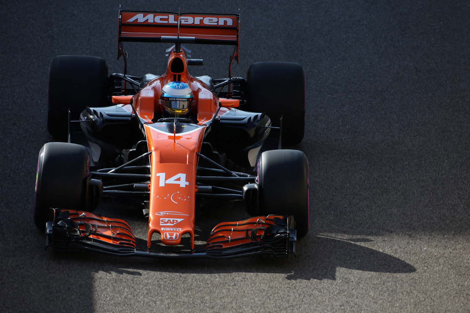 Use of grid girls in Formula 1 'under strong review'