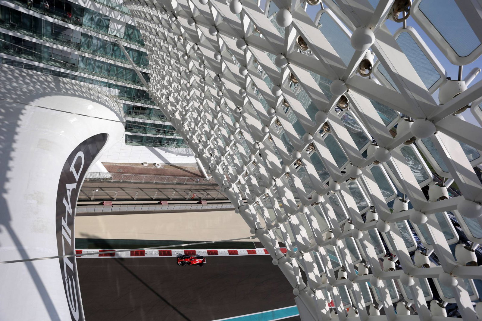 F1 Abu Dhabi GP: Hamilton hopes to battle Bottas after losing pole