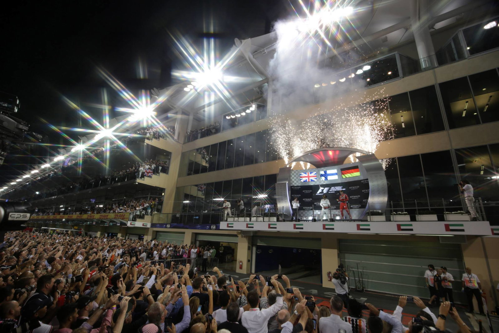 Rowland in talks with Williams for F1 race seat