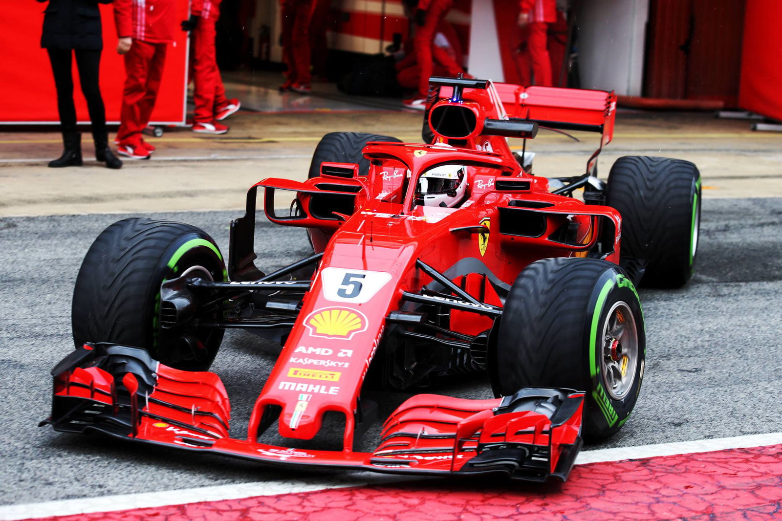 Vettel: Pointless to compare 2018 Ferrari with F1 rivals