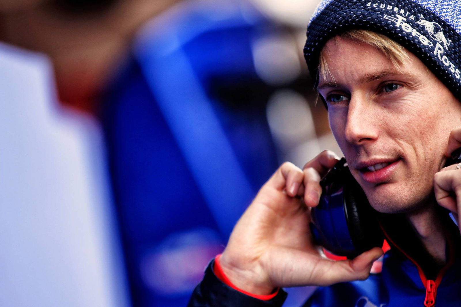 Aston Martin Red Bull mengungkap Valkyrie AMR Pro di Jenewa