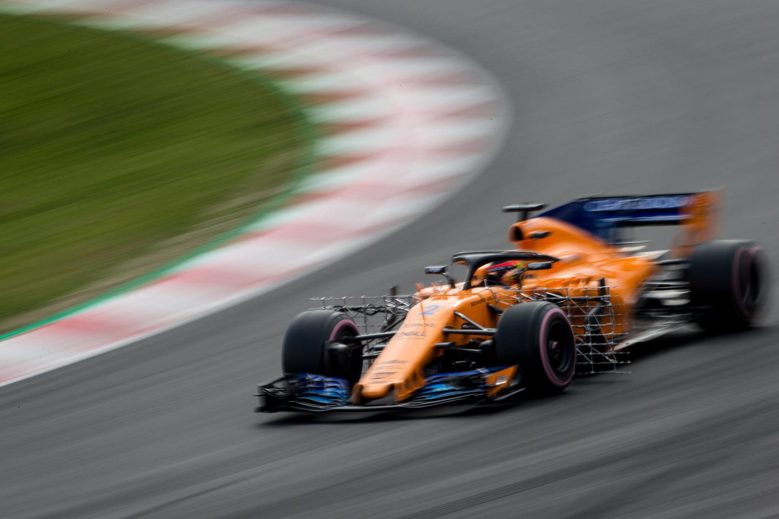 Tim F1 meningkatkan jarak tempuh saat waktu jatuh