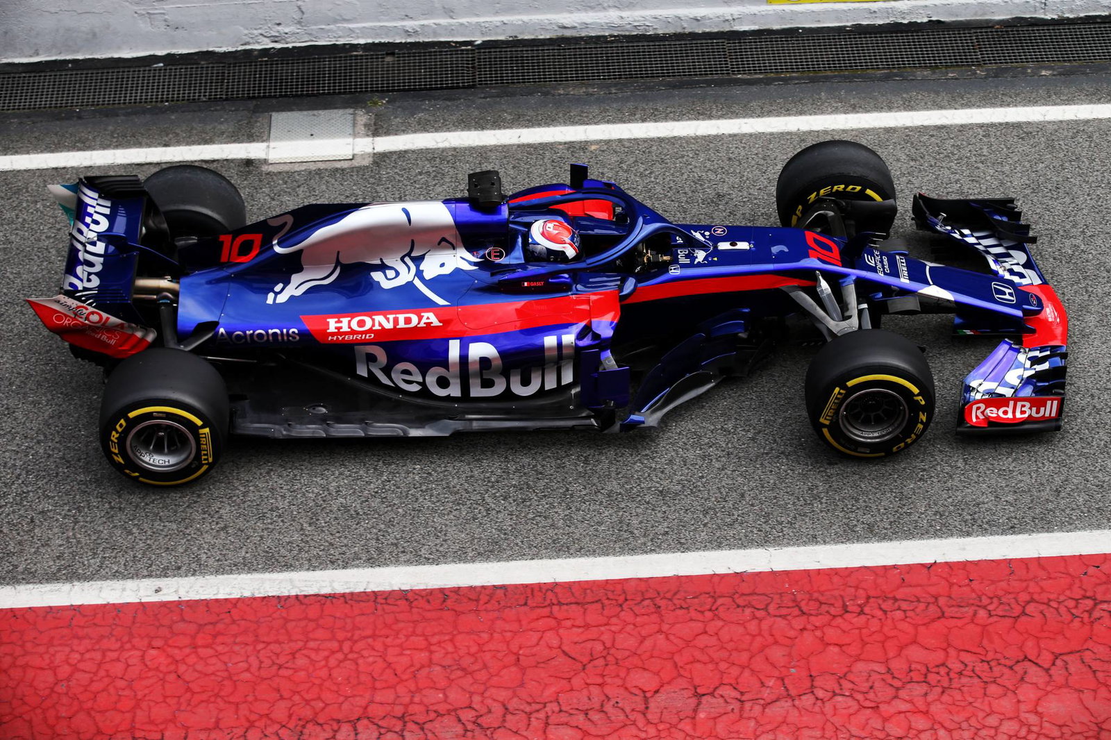 Salju menunda hari ketiga tes pramusim F1 di Barcelona