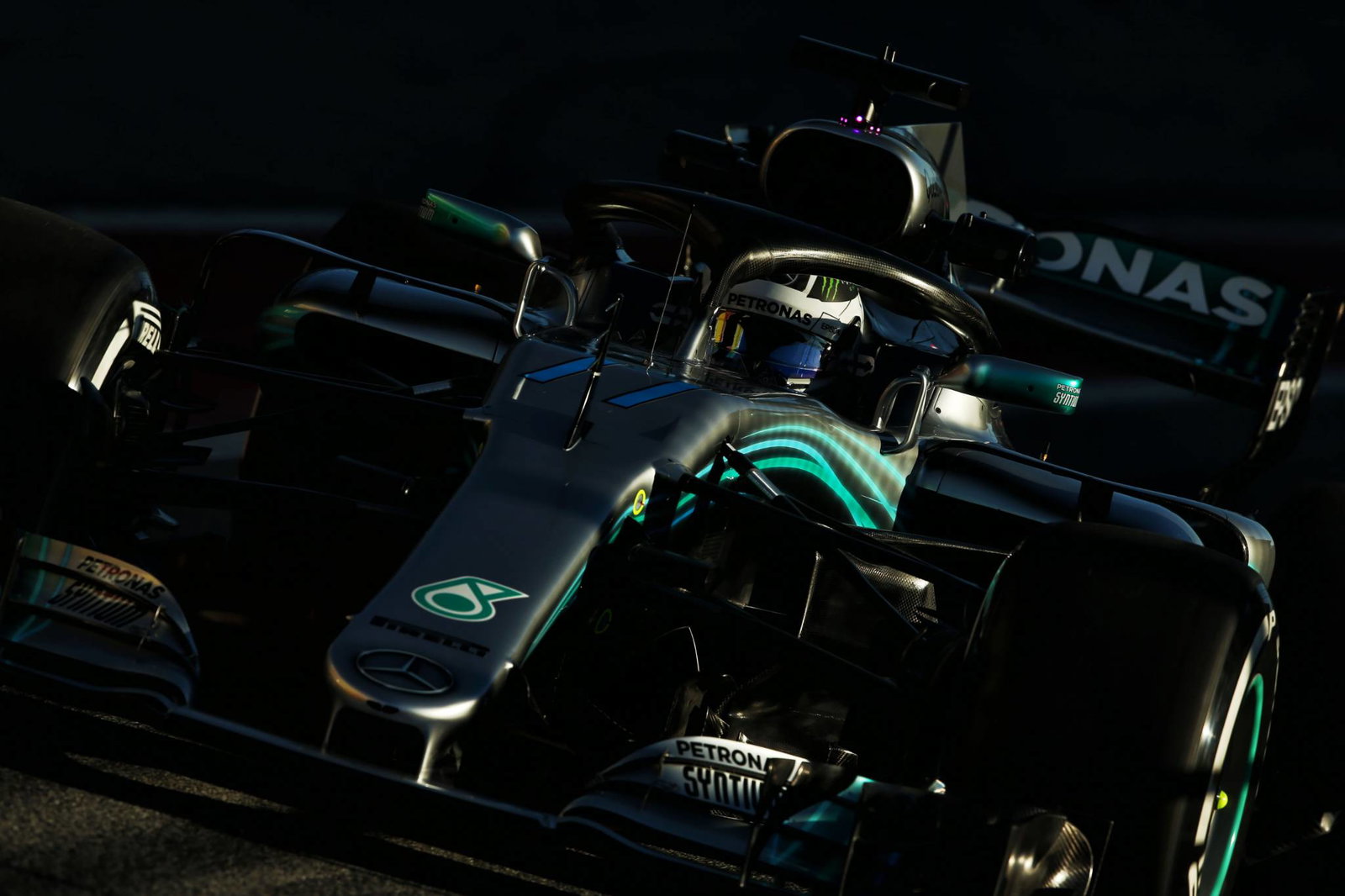 McLaren mengalami masalah awal pada hari pembukaan tes F1 kedua