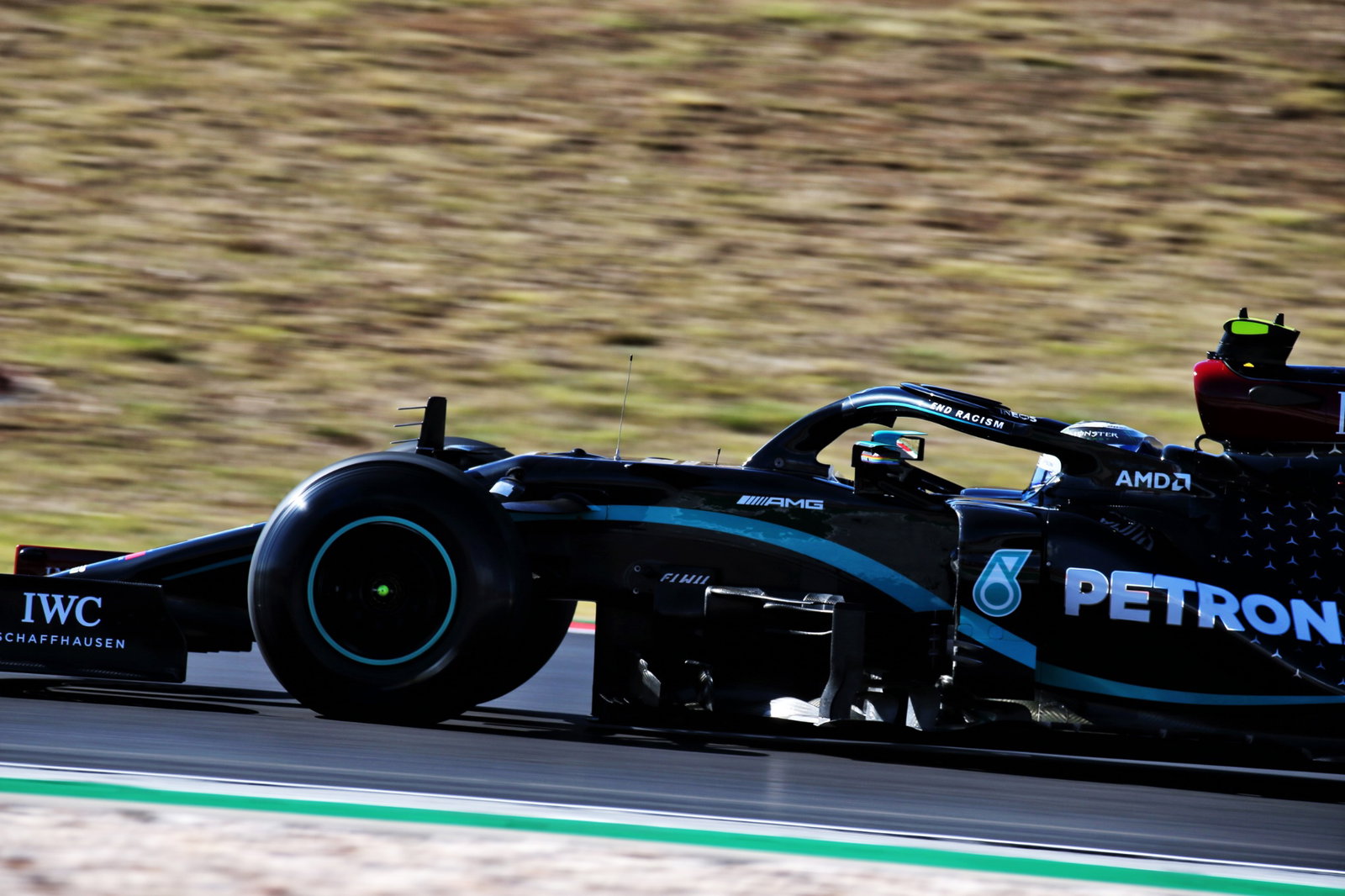 Valtteri Bottas (FIN) Mercedes AMG F1 W11.