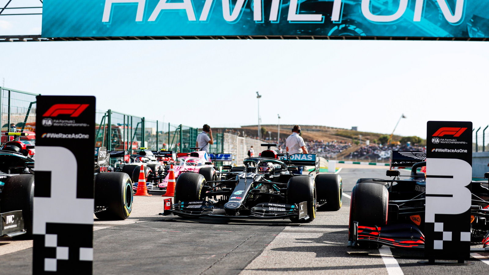 Lewis Hamilton (GBR) Mercedes AMG F1 W11 in qualifying parc ferme.