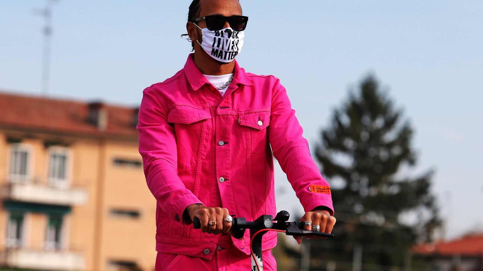 Lewis Hamilton (GBR) Mercedes AMG F1 rides the circuit.