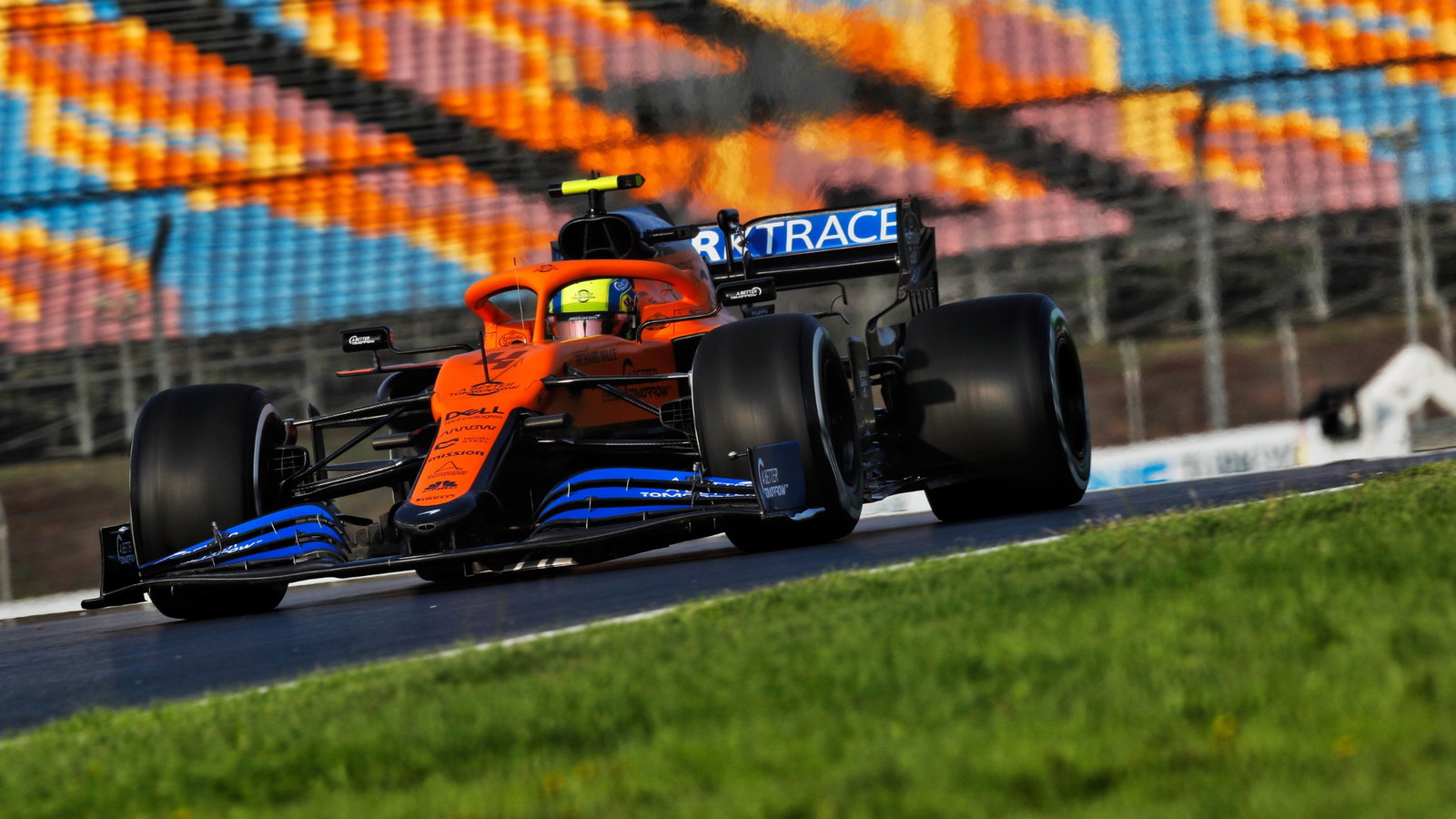 Lando Norris (GBR) McLaren MCL35.
