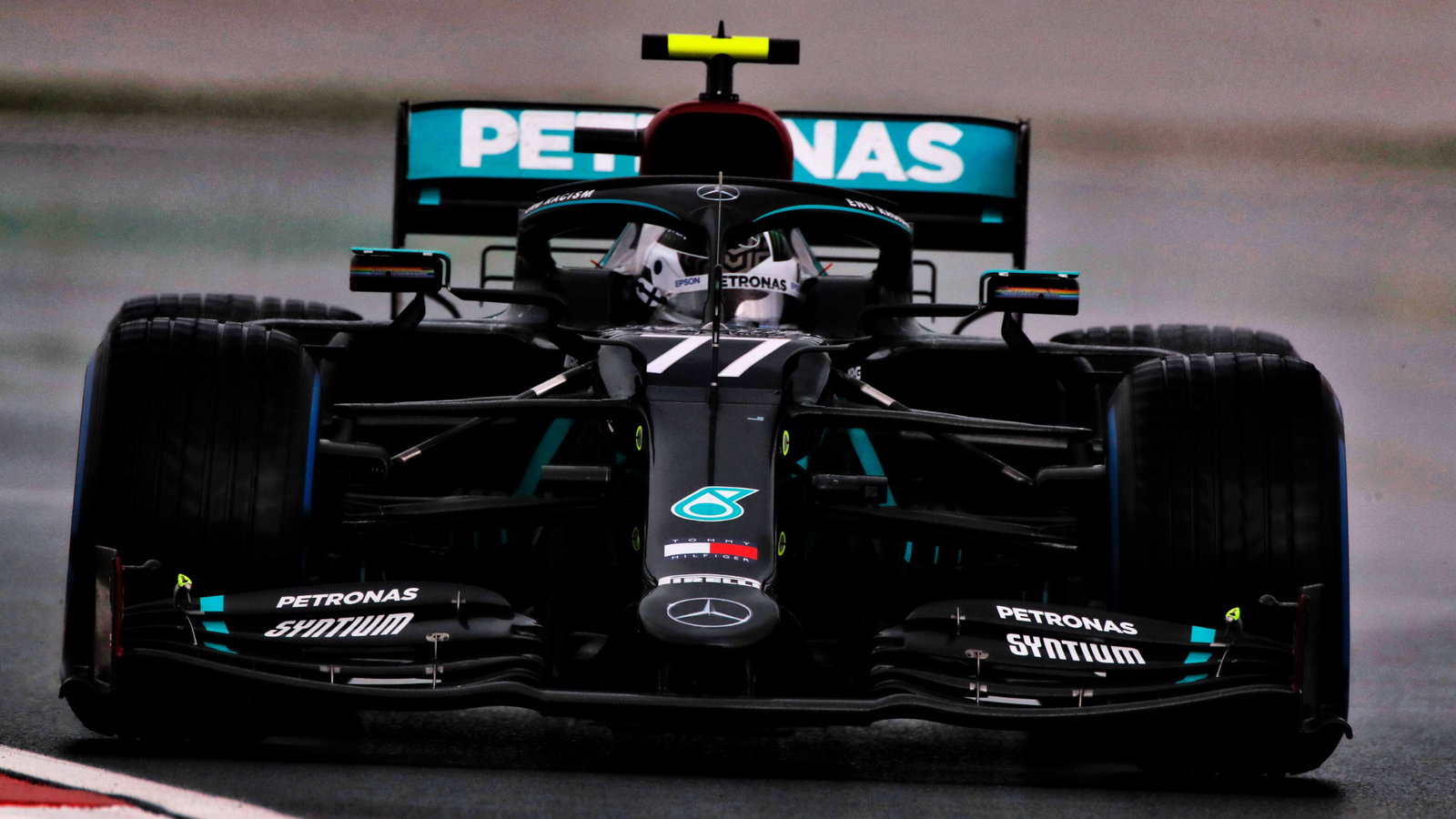 Valtteri Bottas (FIN) Mercedes AMG F1 W11.