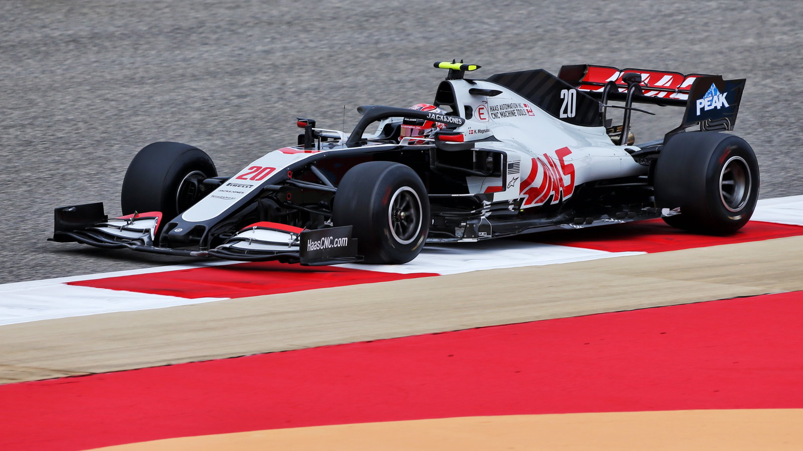 Kevin Magnussen (DEN) Haas VF-20.