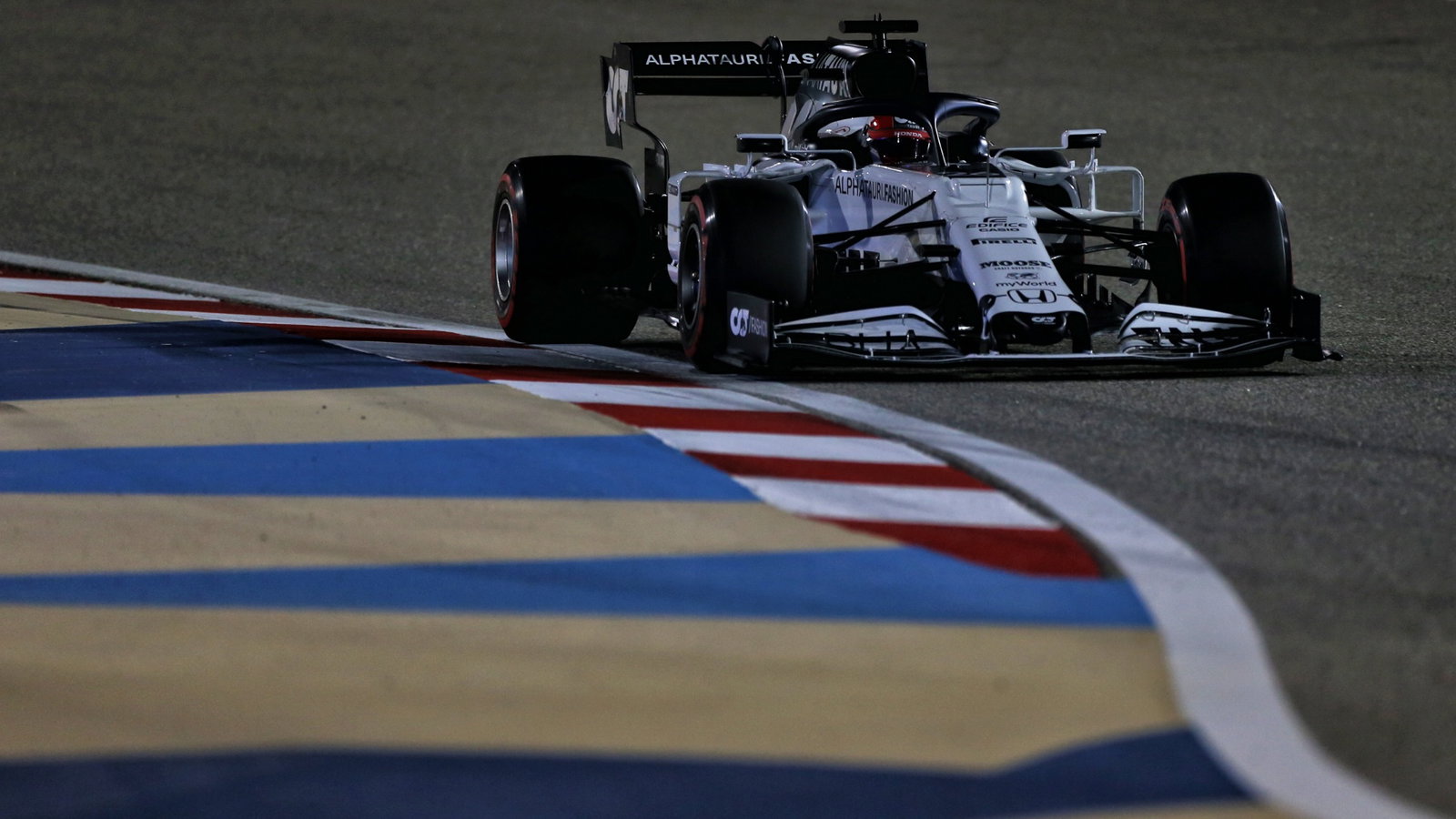 Daniil Kvyat (RUS) AlphaTauri AT01.