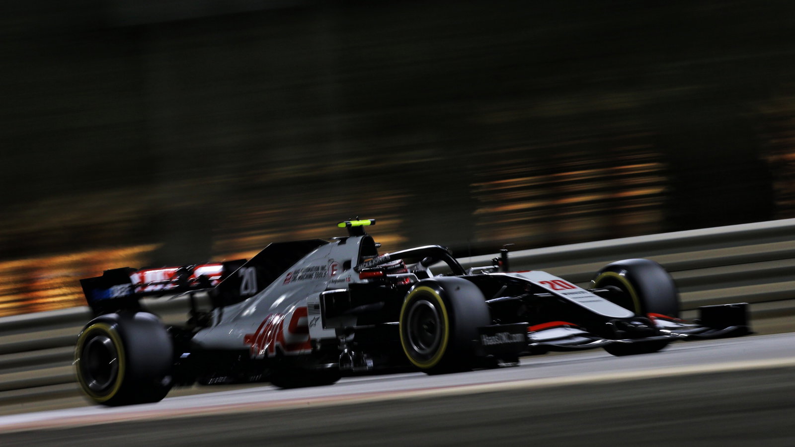 Kevin Magnussen (DEN) Haas VF-20.