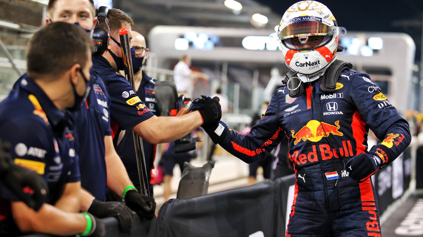 Max Verstappen (NLD) Red Bull Racing celebrates his pole position in qualifying parc ferme with the team.