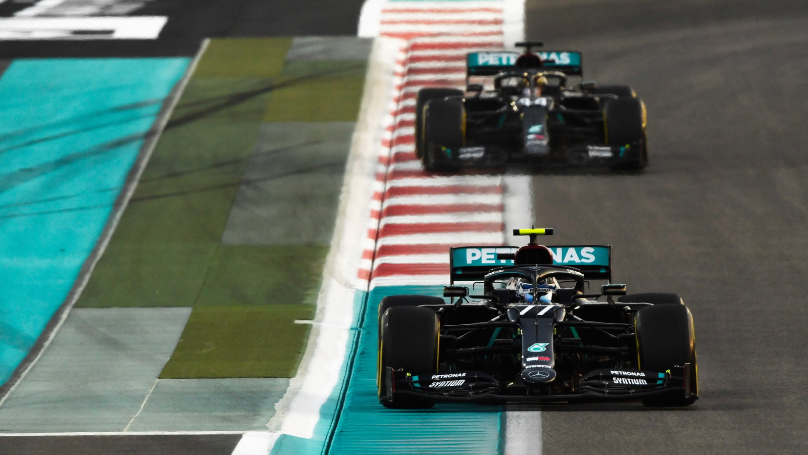 Valtteri Bottas (FIN) Mercedes AMG F1 W11.