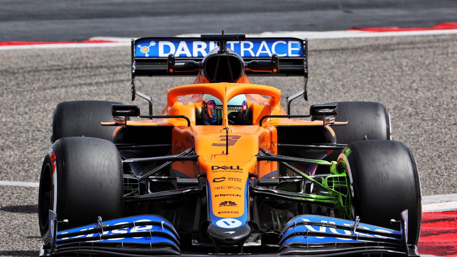 Daniel Ricciardo (AUS) McLaren MCL35M.