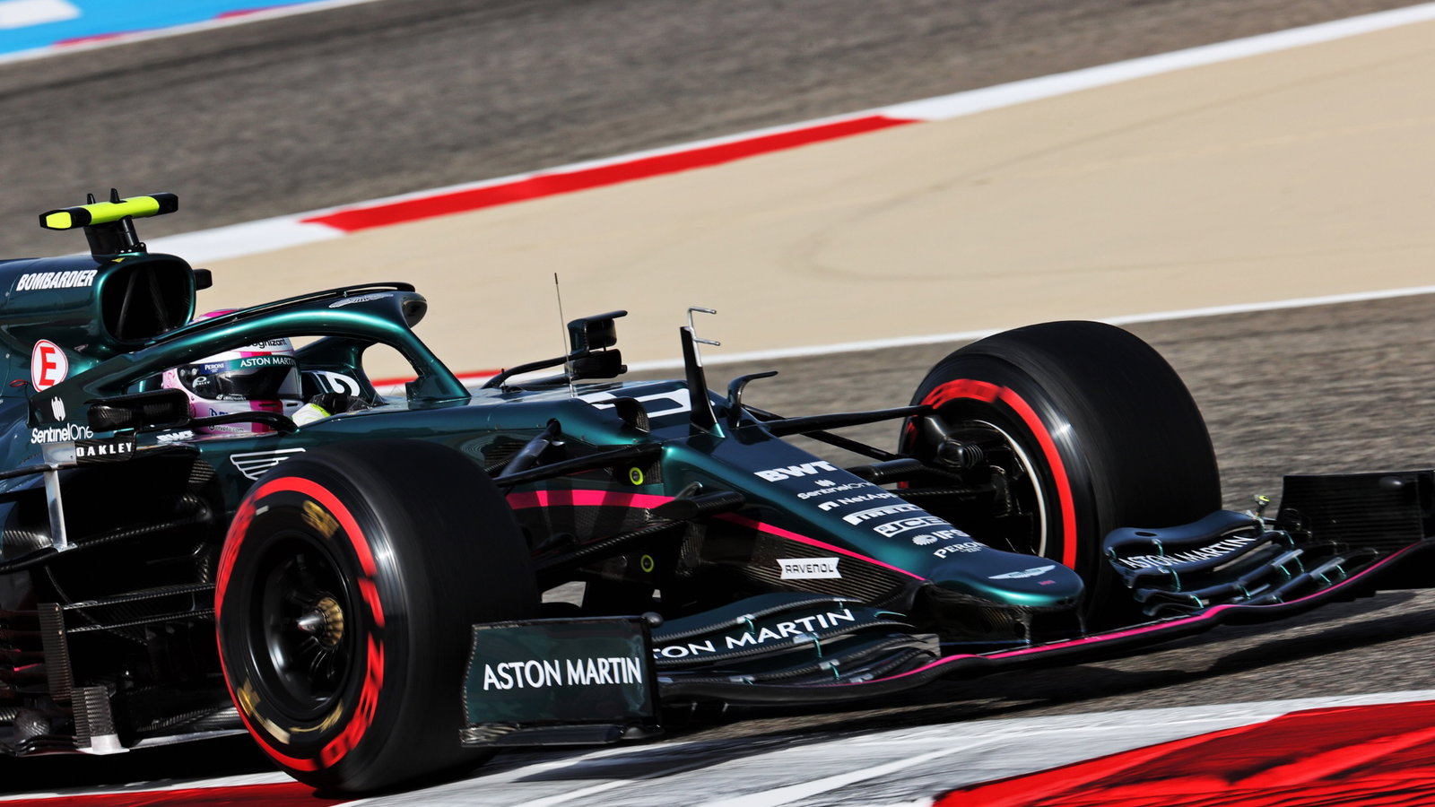 Sebastian Vettel (GER) Aston Martin F1 Team AMR21.