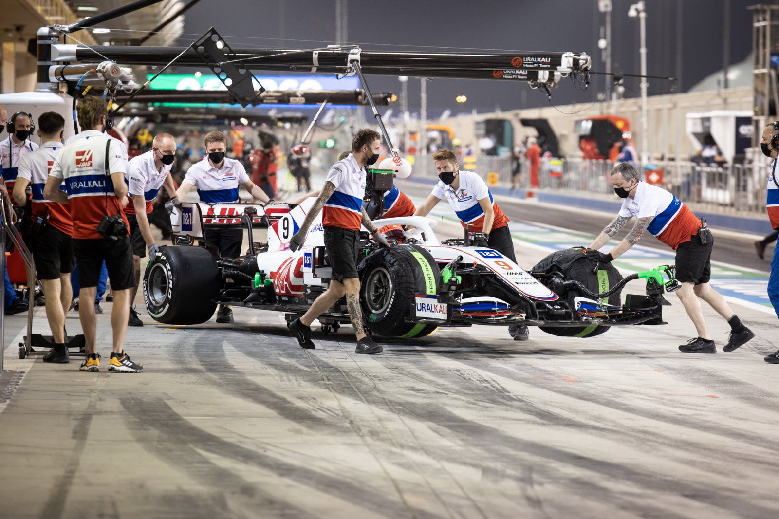Nikita Mazepin (RUS) Haas F1 Team VF-21.