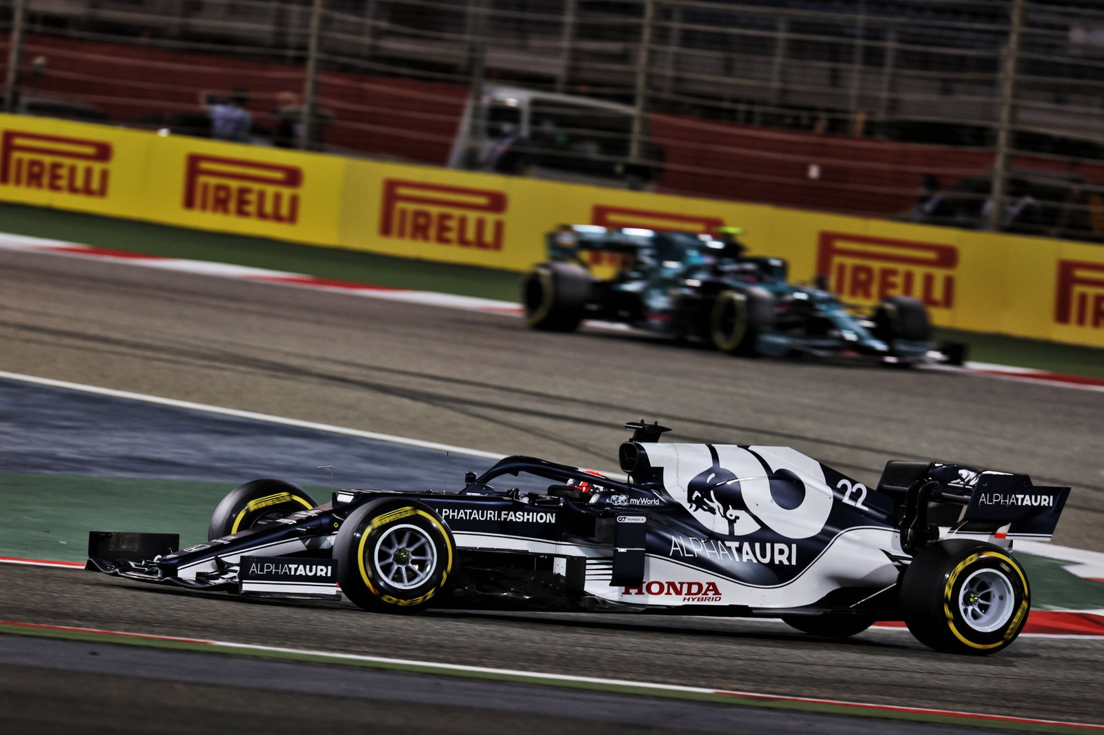 Yuki Tsunoda (JPN) AlphaTauri AT02.