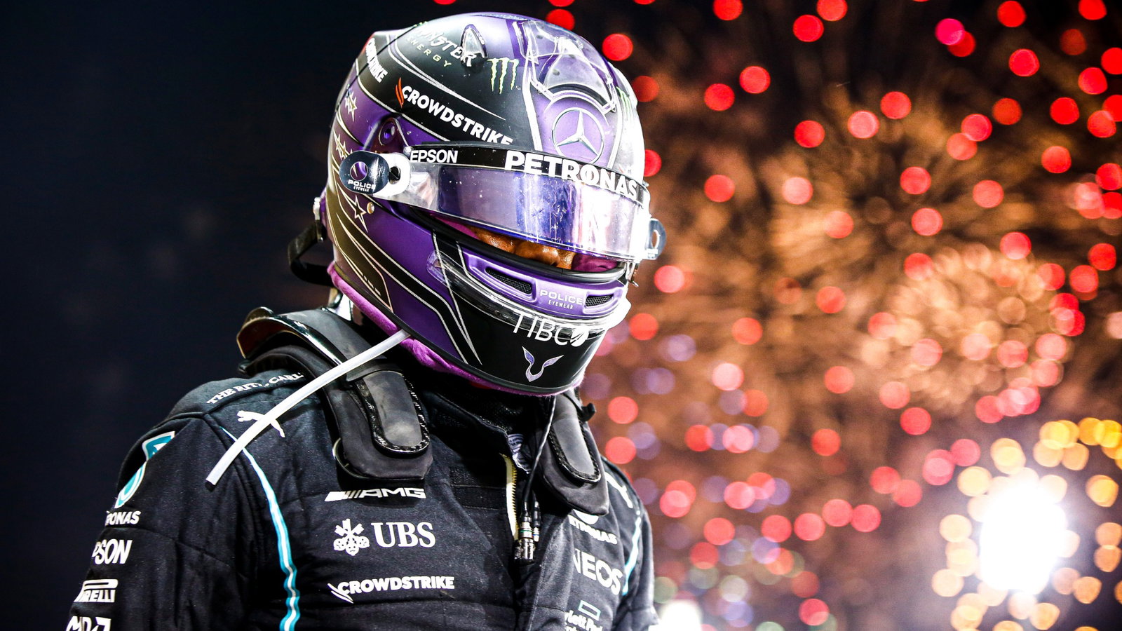 Race winner Lewis Hamilton (GBR) Mercedes AMG F1 celebrates in parc ferme.