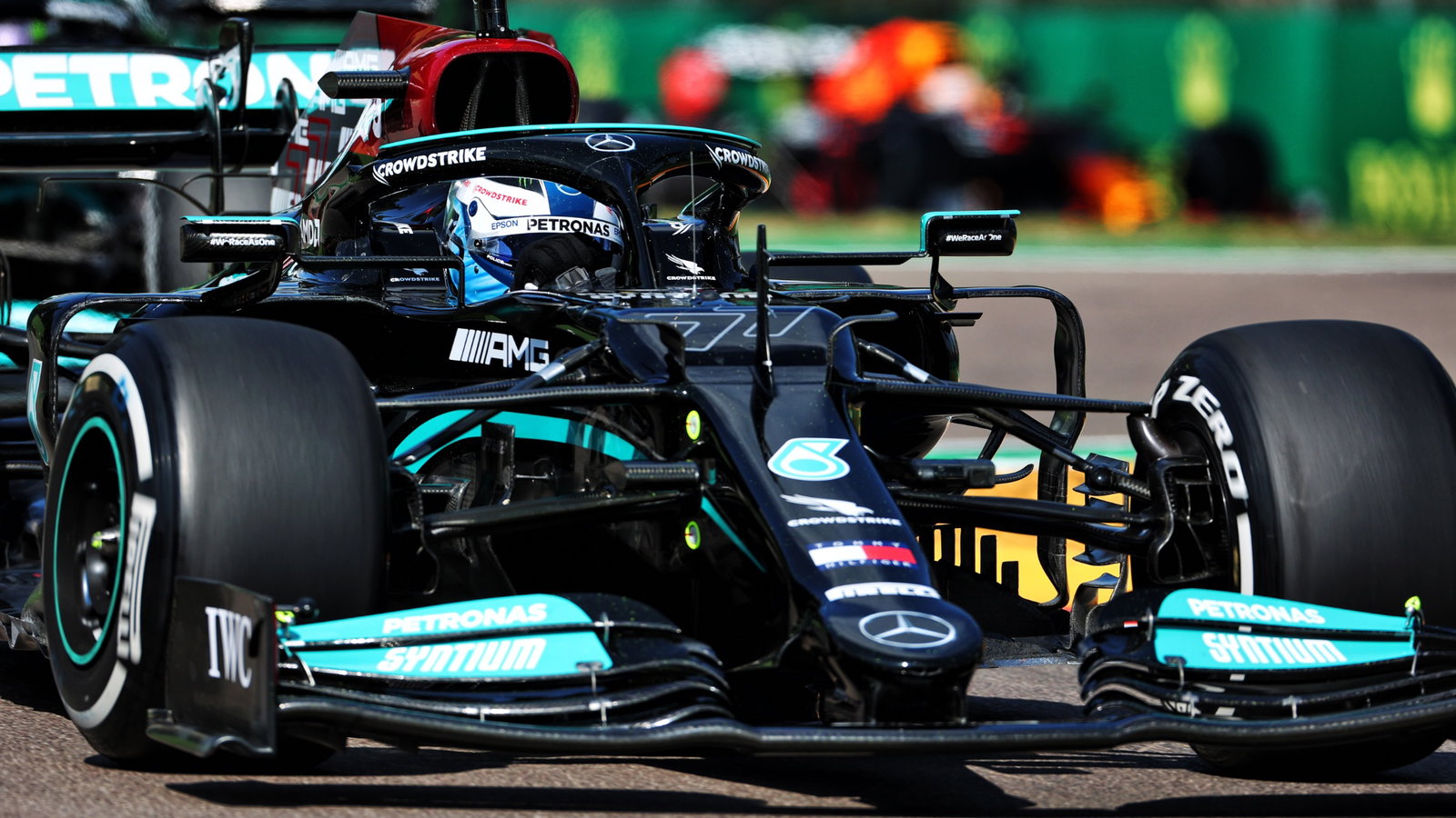 Valtteri Bottas (FIN) Mercedes AMG F1 W12.