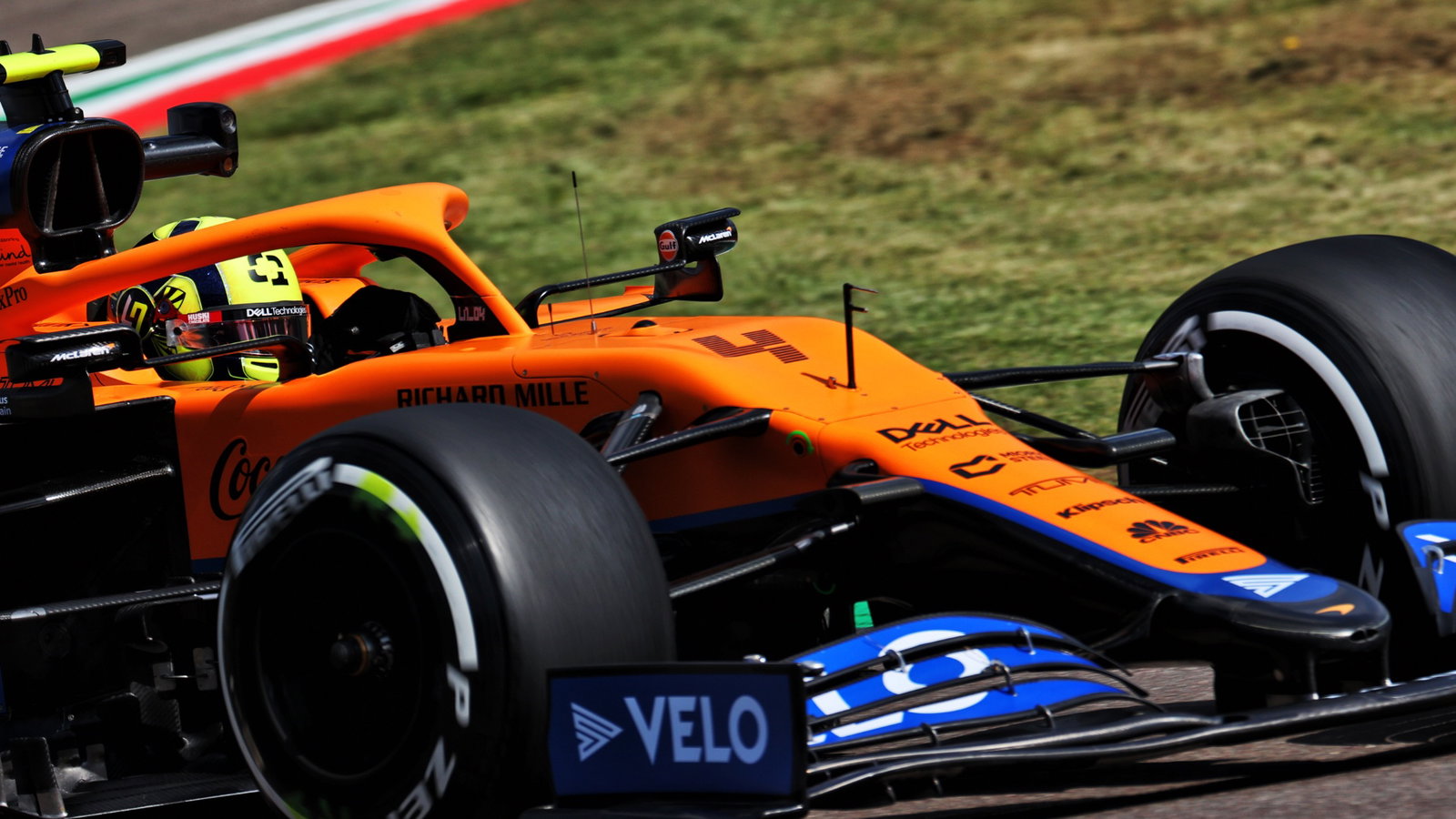 Lando Norris (GBR) McLaren MCL35M.