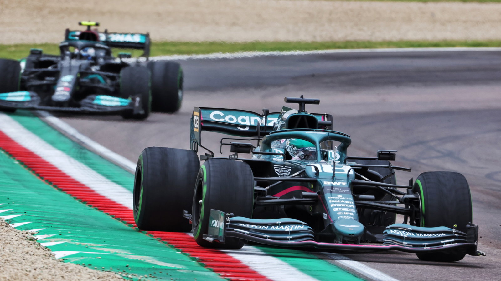 Lance Stroll (CDN) Aston Martin F1 Team AMR21.
