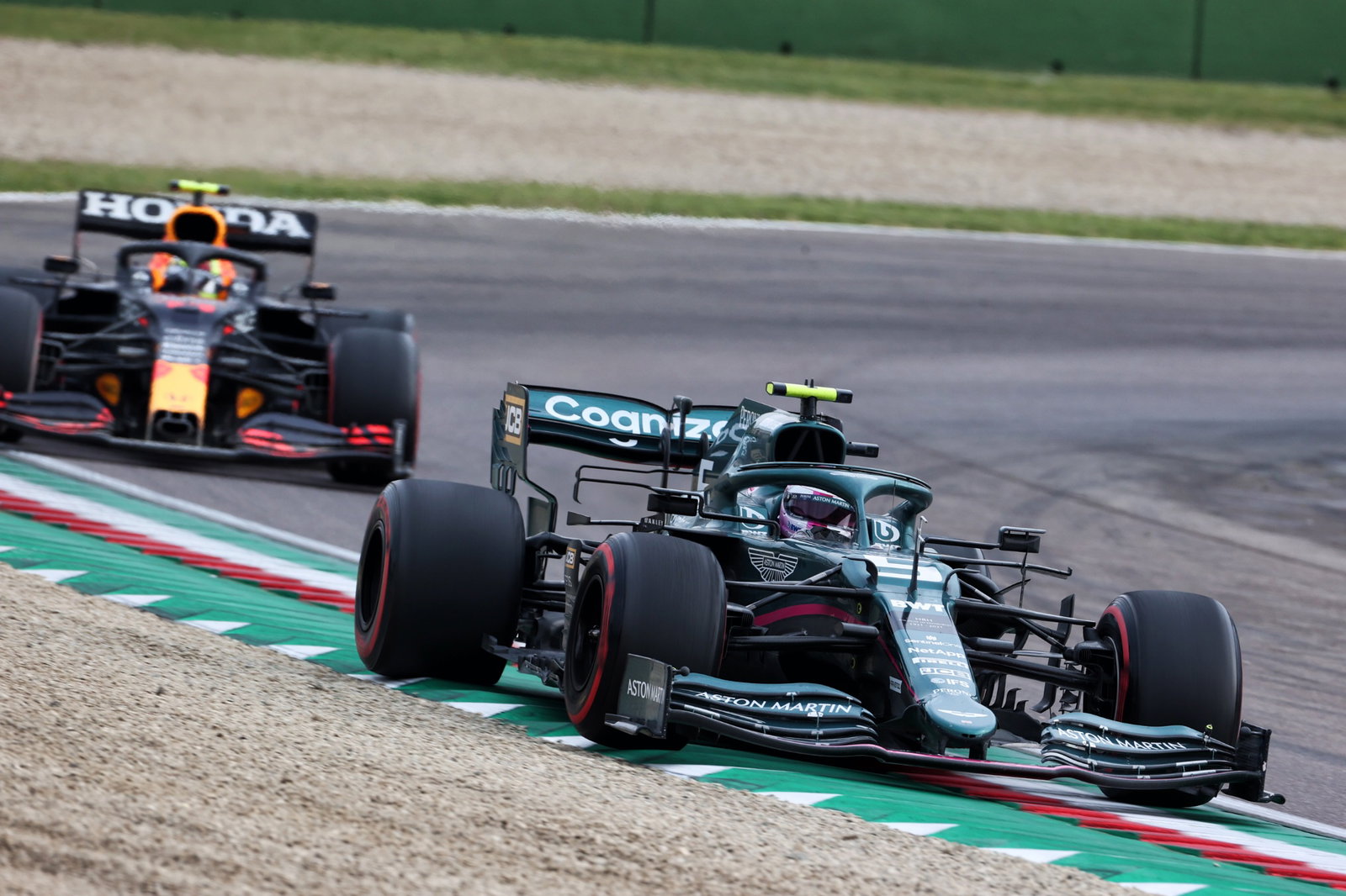 Sebastian Vettel (GER) Aston Martin F1 Team AMR21.