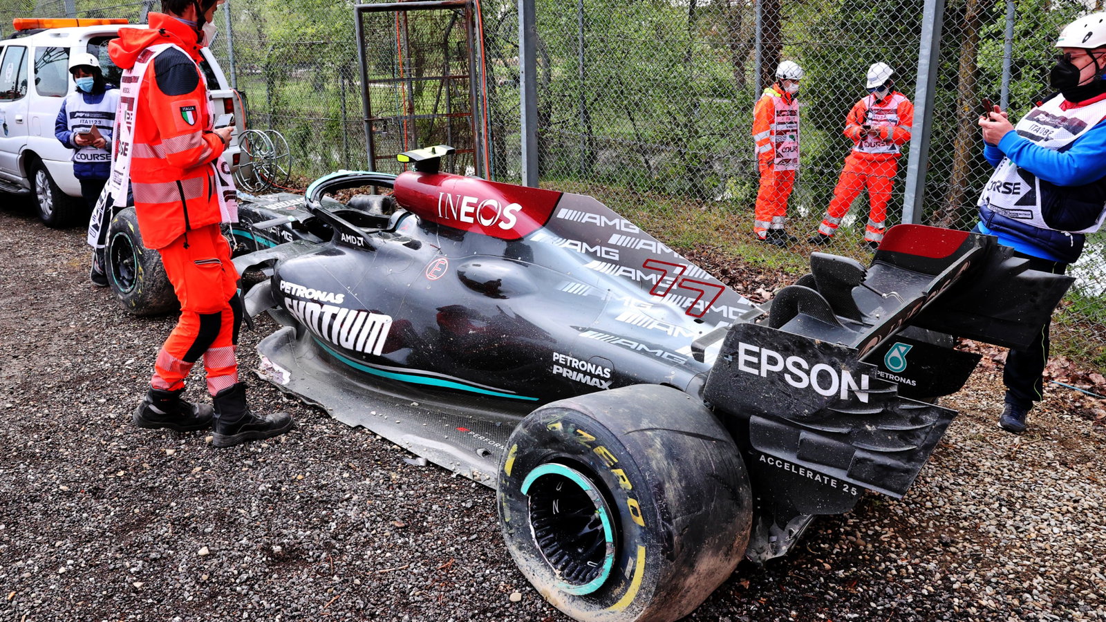 The damaged Mercedes AMG F1 W12 of Valtteri Bottas (FIN), who crashed out of the race.