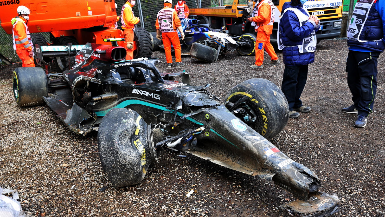 The damaged Mercedes AMG F1 W12 of Valtteri Bottas (FIN) and George Russell (GBR) Williams Racing FW43B, who crashed out of the race.