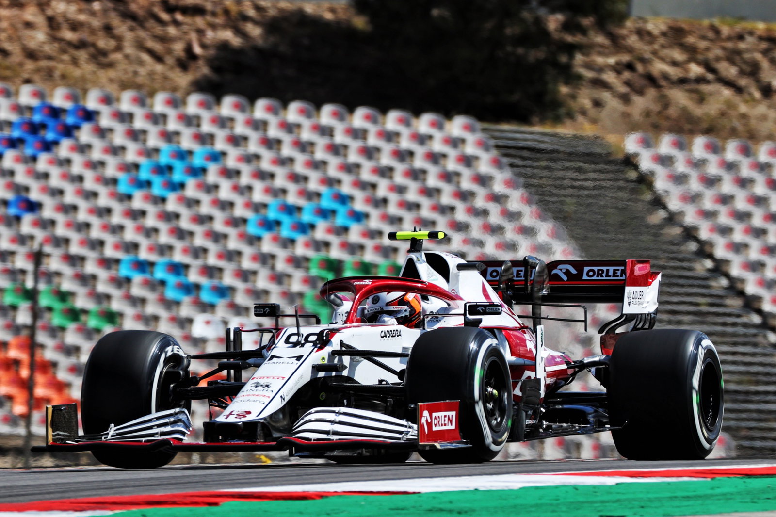 Callum Ilott (GBR) Alfa Romeo Racing C41 Reserve Driver.