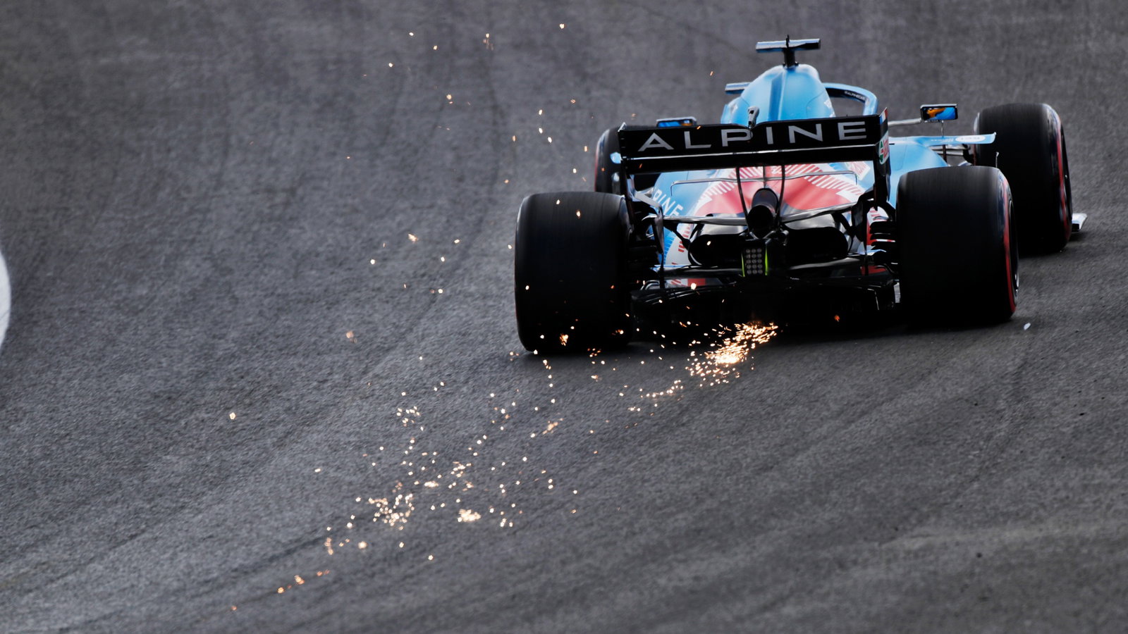 Fernando Alonso (ESP) Alpine F1 Team A521.
