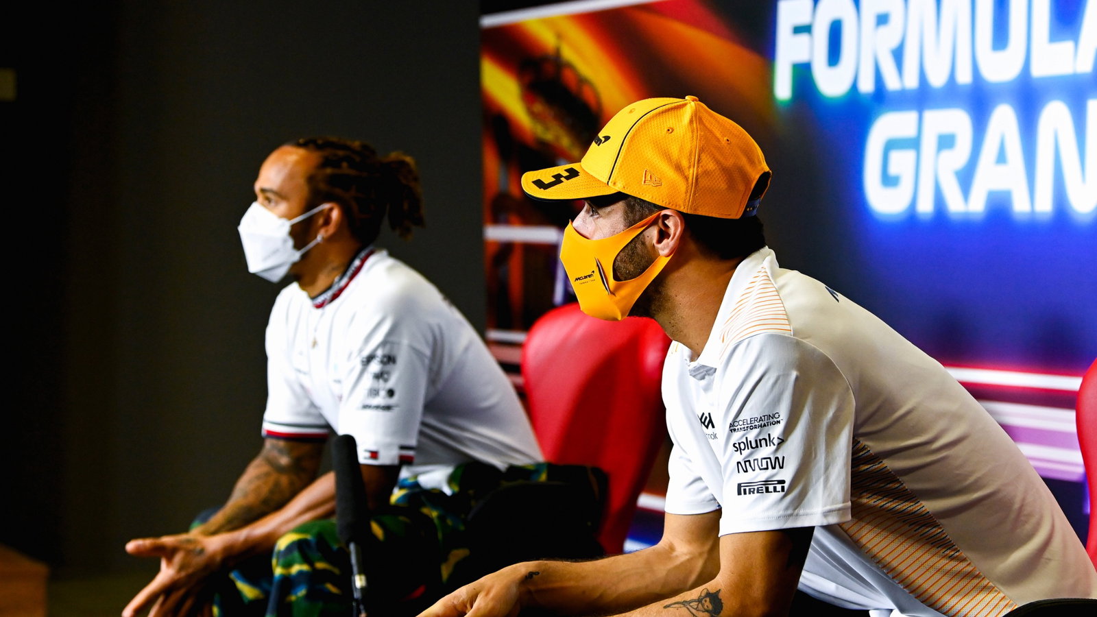 Daniel Ricciardo (AUS) McLaren and Lewis Hamilton (GBR) Mercedes AMG F1 in the FIA Press Conference.