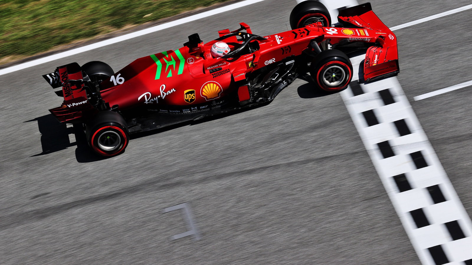 Charles Leclerc (MON) Ferrari SF-21.