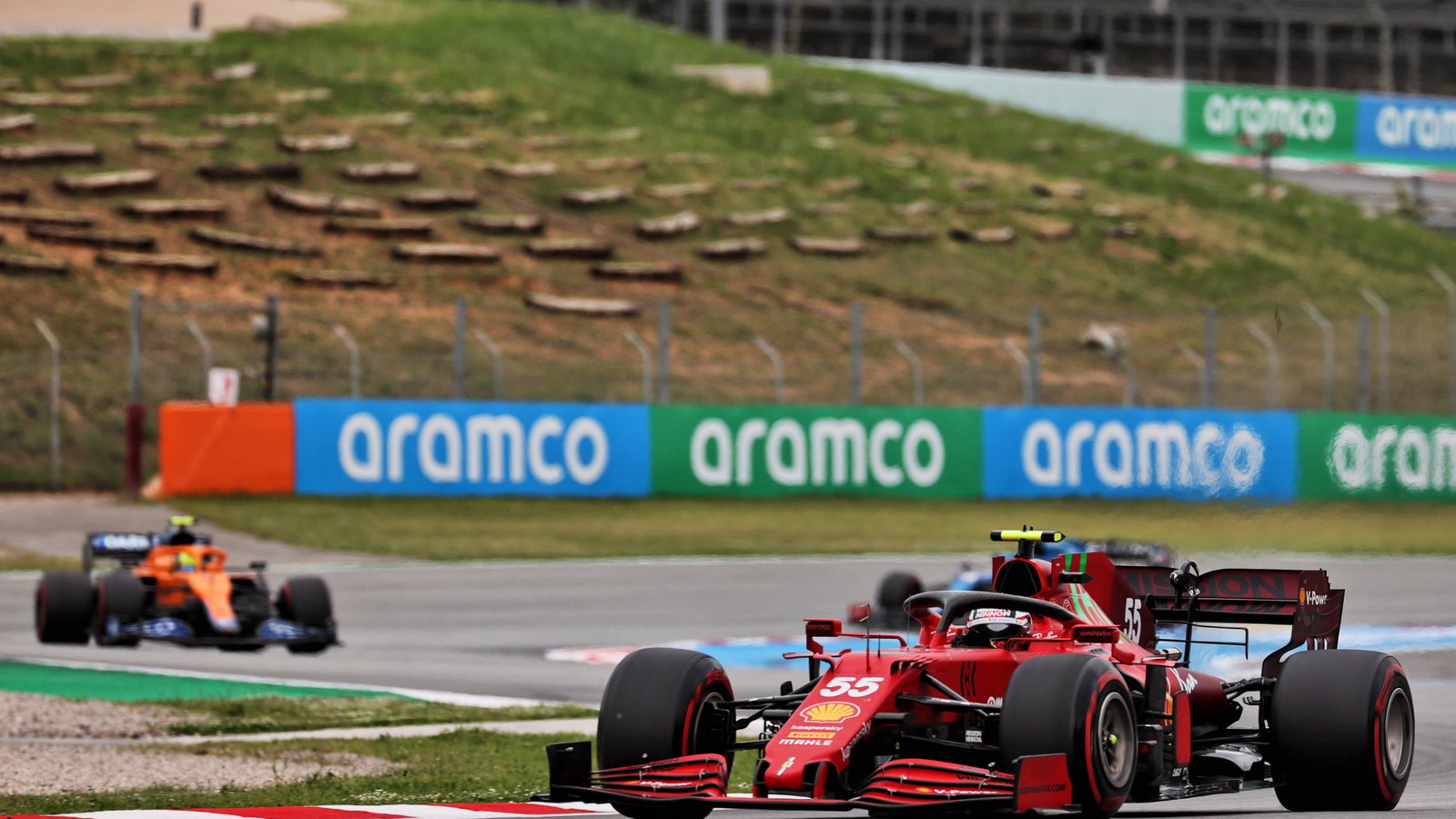 Carlos Sainz Jr (ESP) Ferrari SF-21.