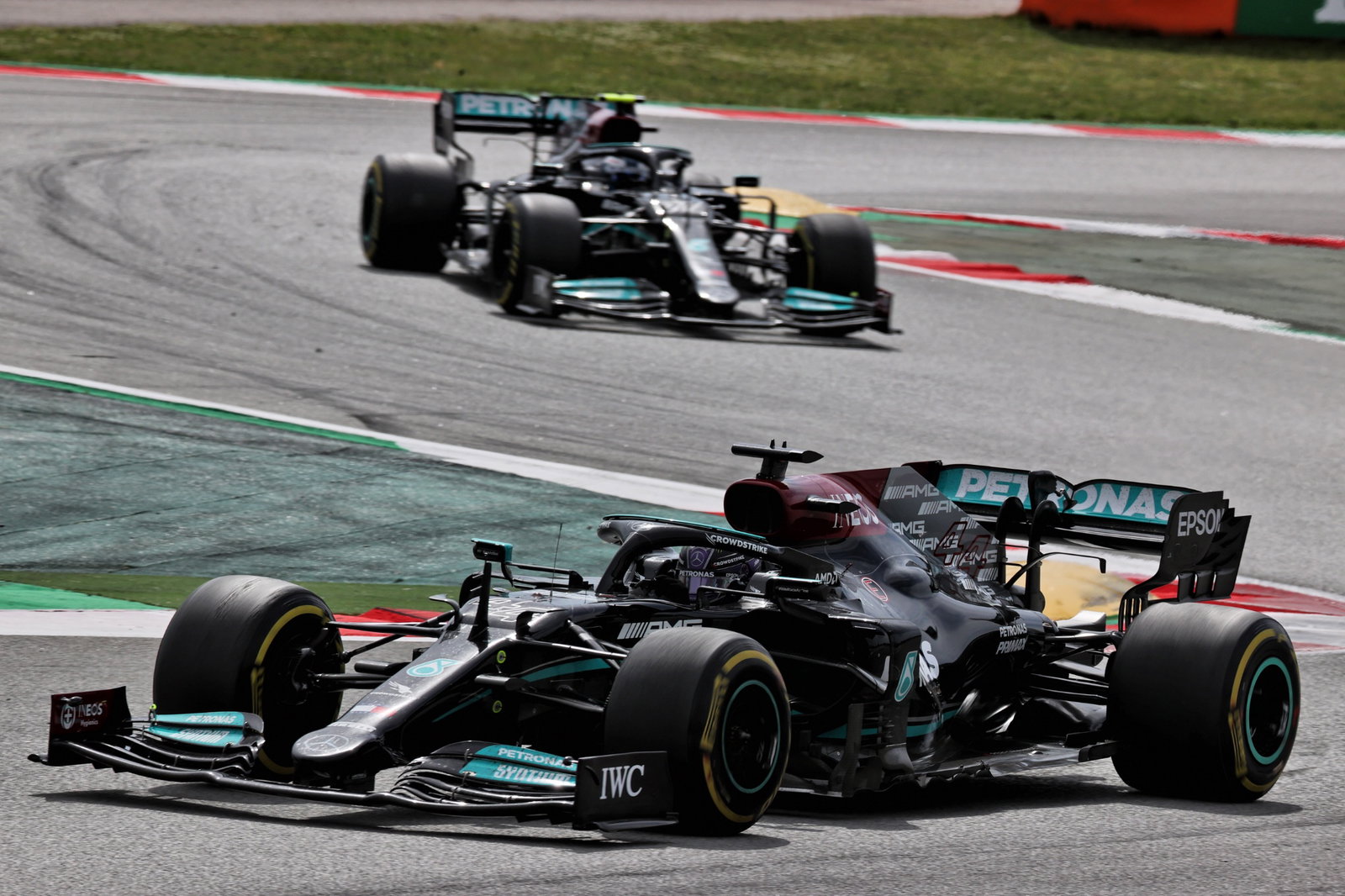 Lewis Hamilton (GBR) Mercedes AMG F1 W12.