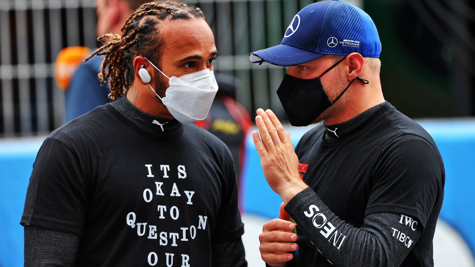 (L to R): Lewis Hamilton (GBR) Mercedes AMG F1 with Valtteri Bottas (FIN) Mercedes AMG F1 on the grid.