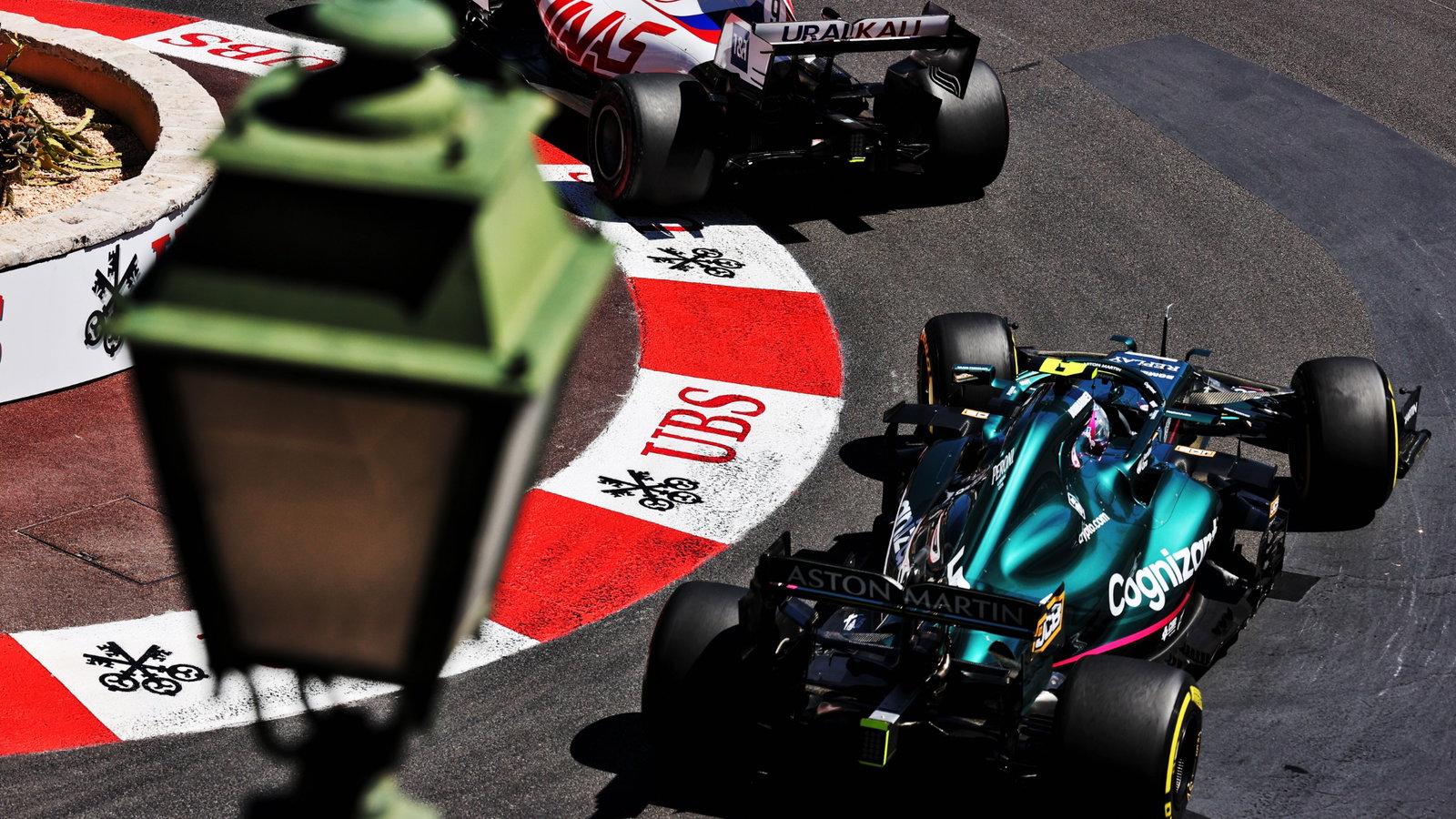 Sebastian Vettel (GER) Aston Martin F1 Team AMR21.