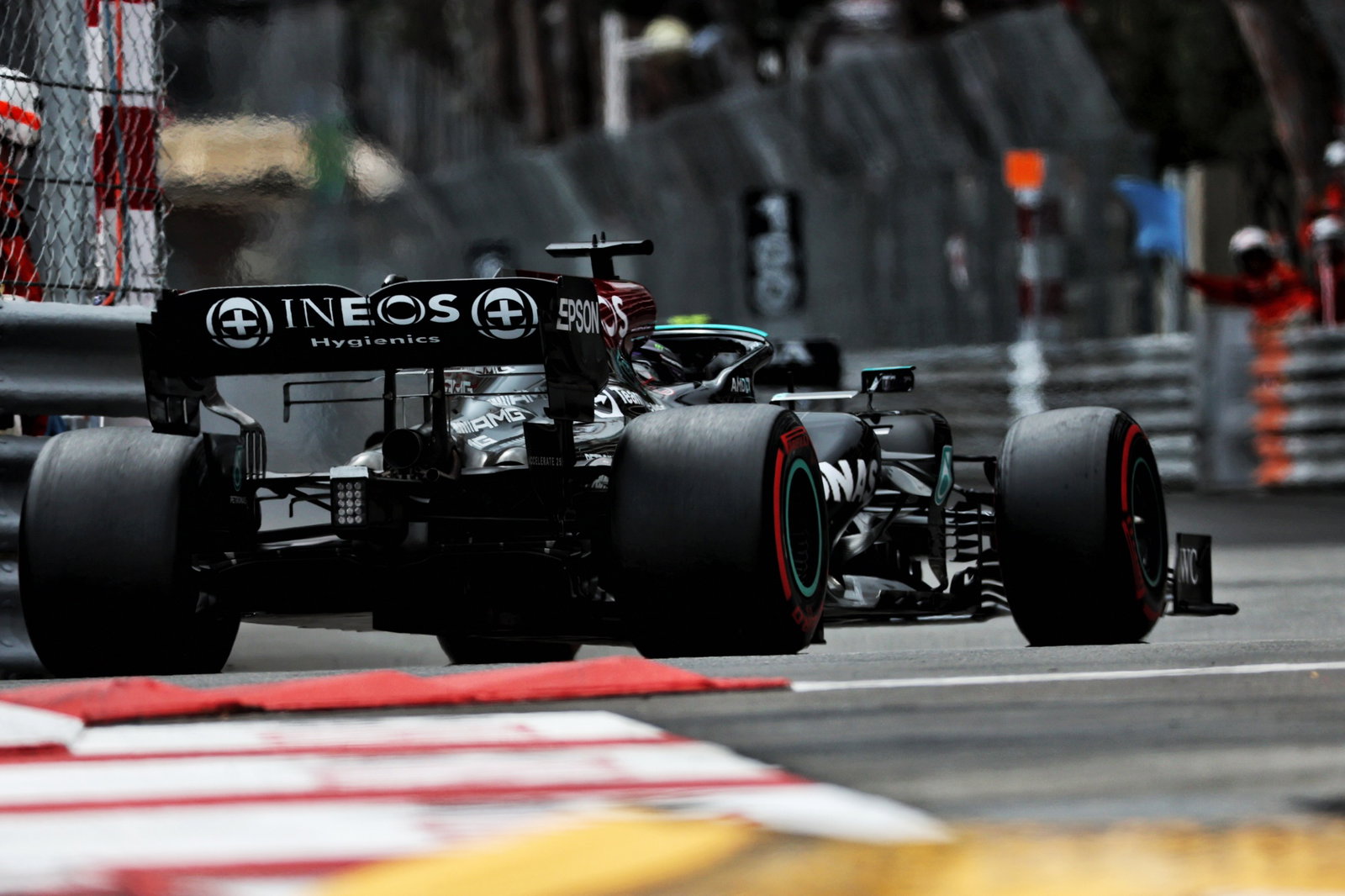 Lewis Hamilton (GBR) Mercedes AMG F1 W12.