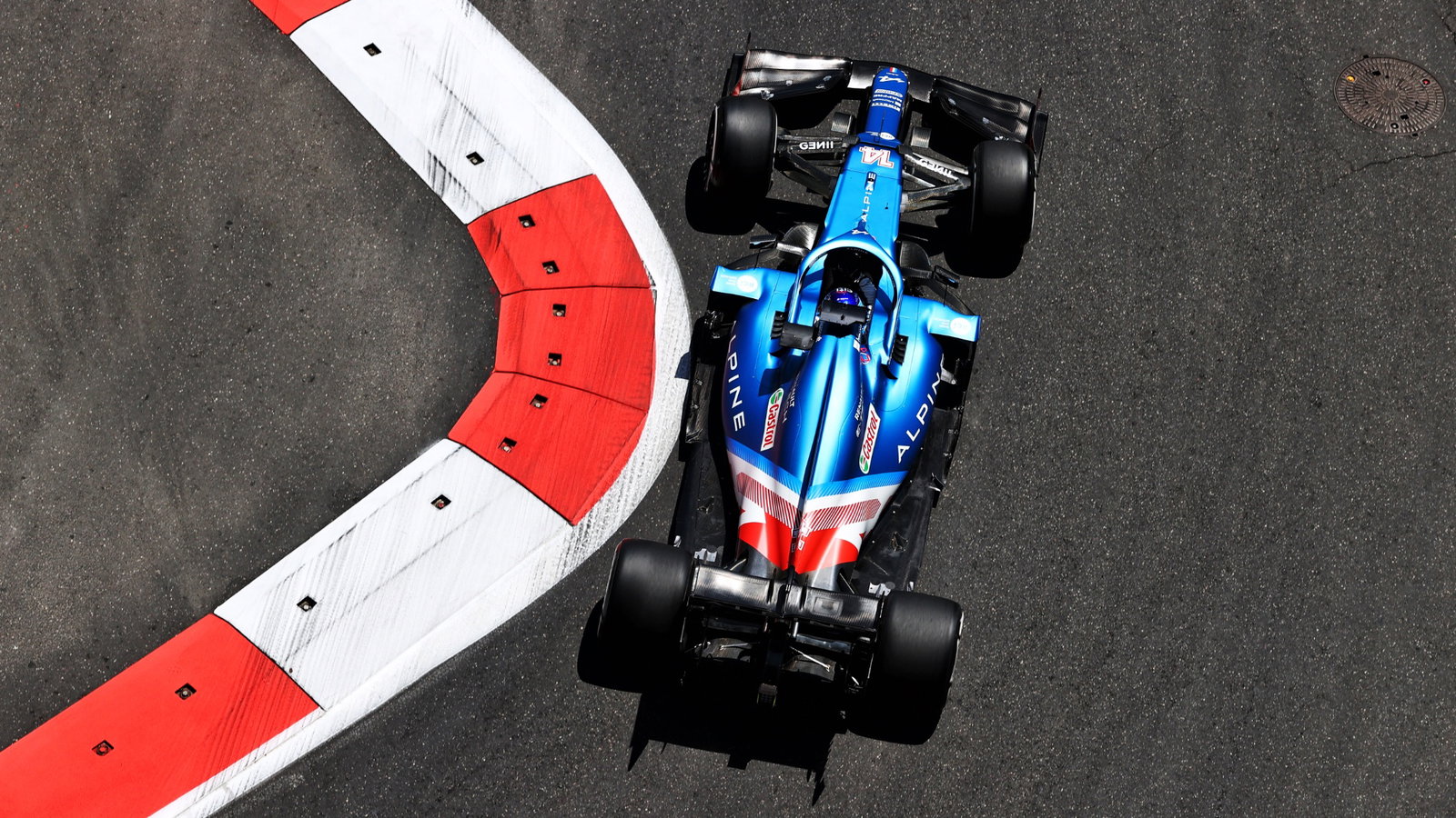 Fernando Alonso (ESP) Alpine F1 Team A521.