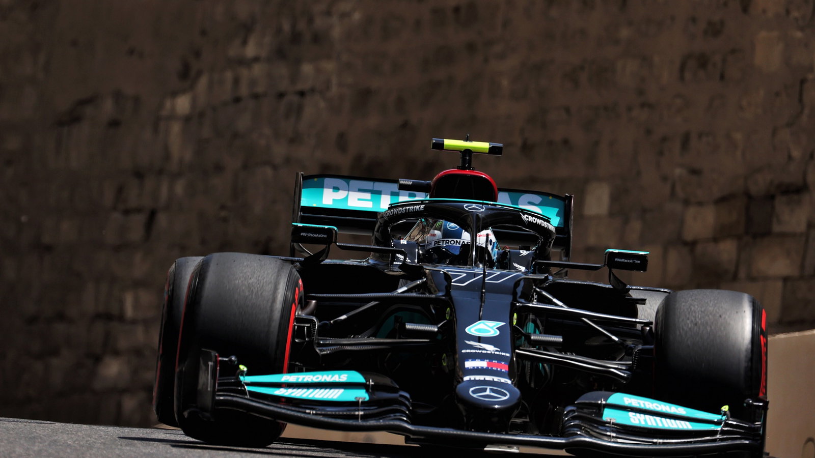 Valtteri Bottas (FIN) Mercedes AMG F1 W12.