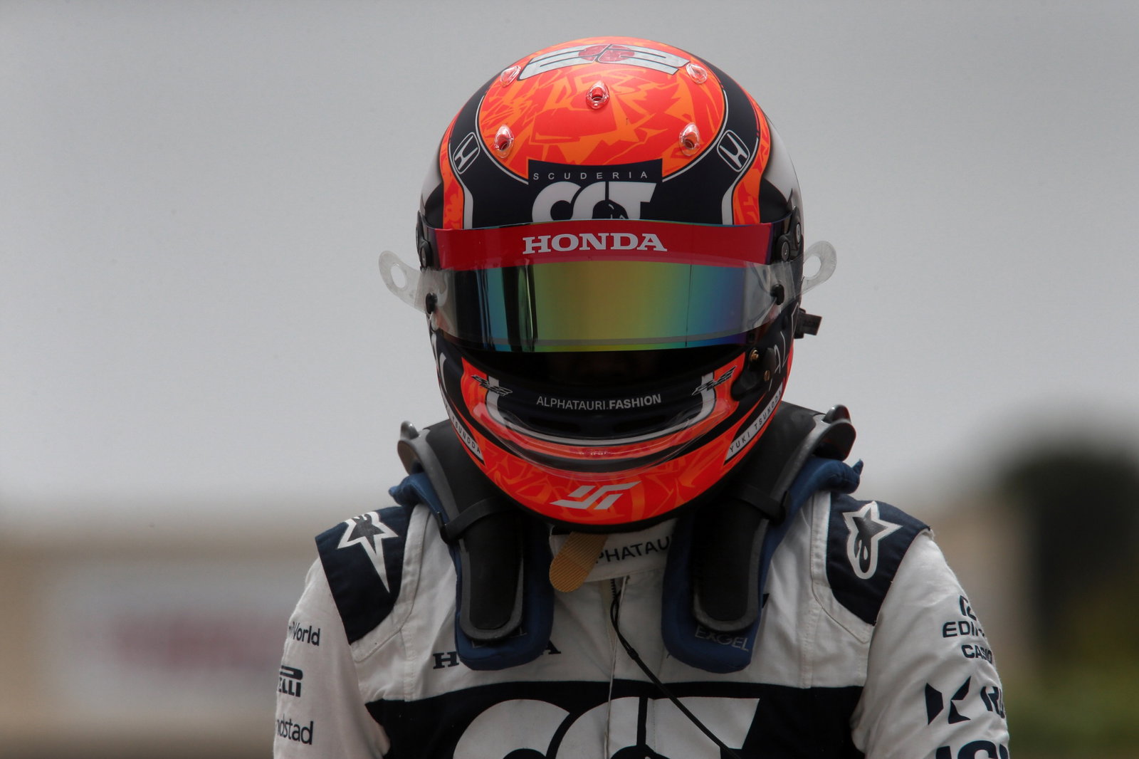 Yuki Tsunoda (JPN) AlphaTauri crashed in qualifying.