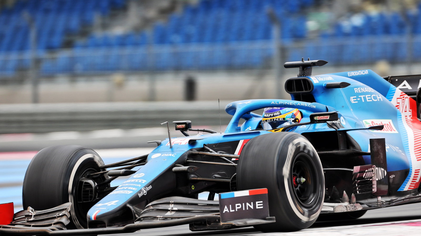 Fernando Alonso (ESP) Alpine F1 Team A521.